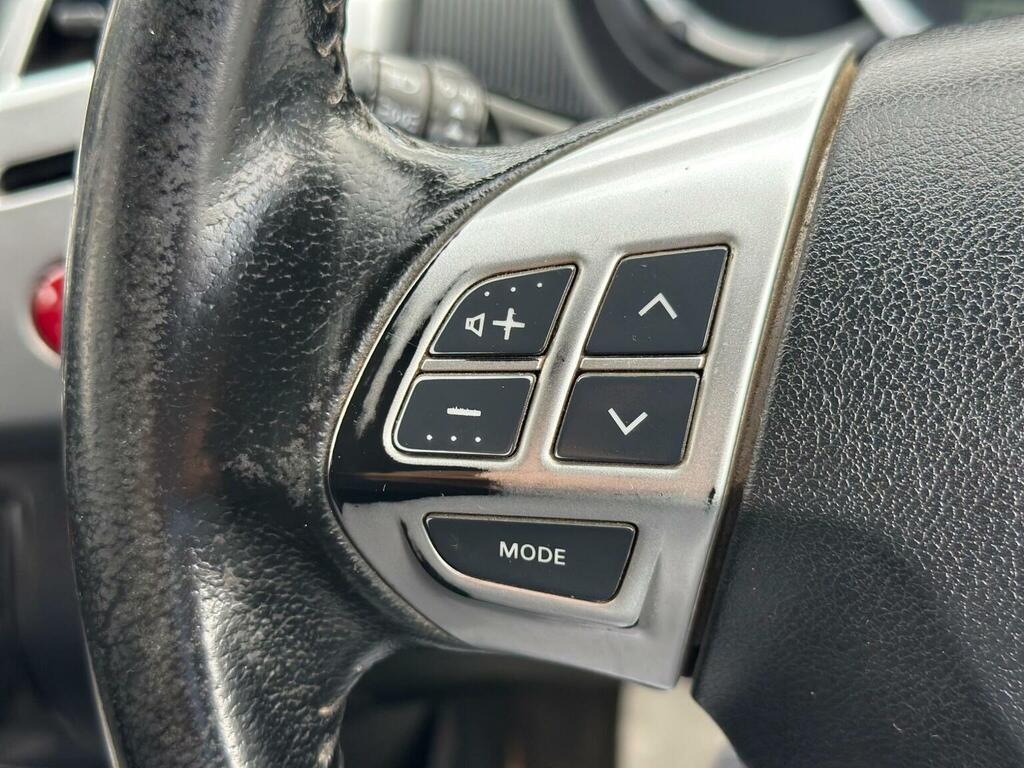 Mitsubishi L200  Grey #14