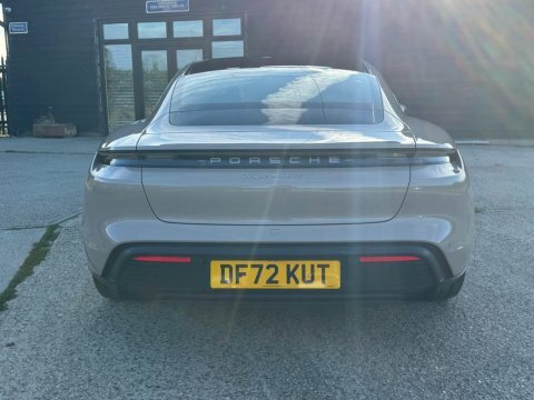 Porsche Taycan Performance Plus 93.4Kwh Beige #5
