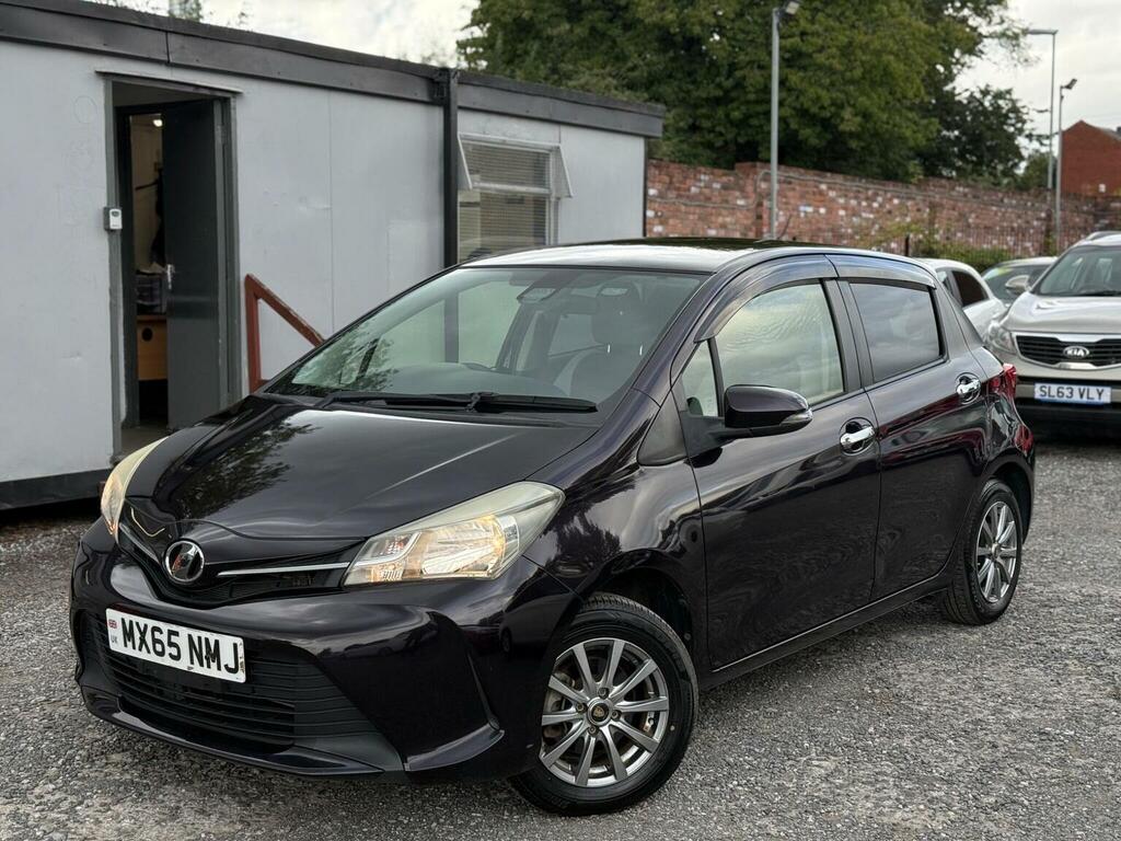 Toyota Vitz Hatchback 1.0 Euro 5 201565 Purple #3