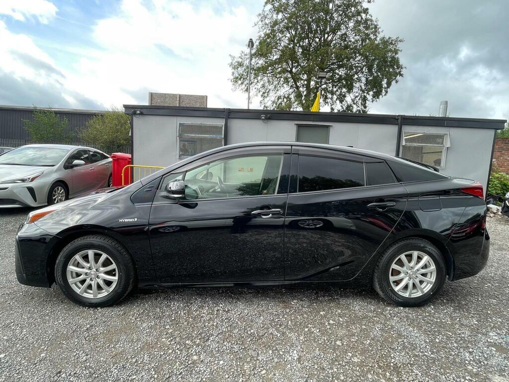Toyota Prius 1.8 Vvt-h Active Hatchback Hybrid Cvt E Black #4