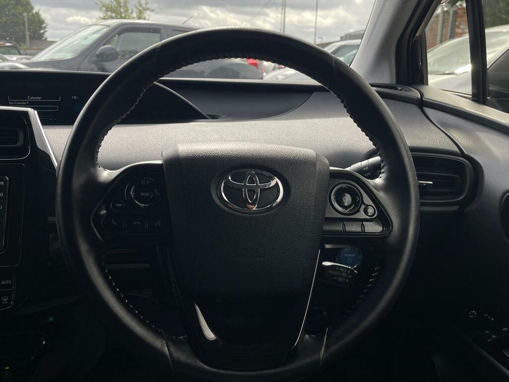 Toyota Prius Active White #22