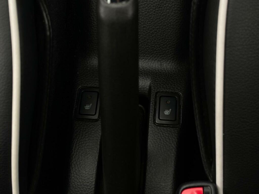Suzuki Swift Hatchback 1.2 Sz2 Euro 6 201515 White #28
