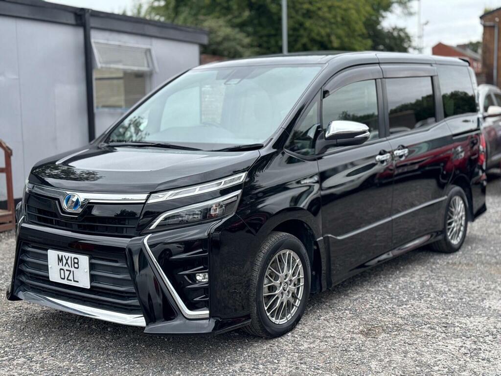 Toyota Voxy Mpv 1.8 Hybrid Cvt Euro 6 201818 Black #3