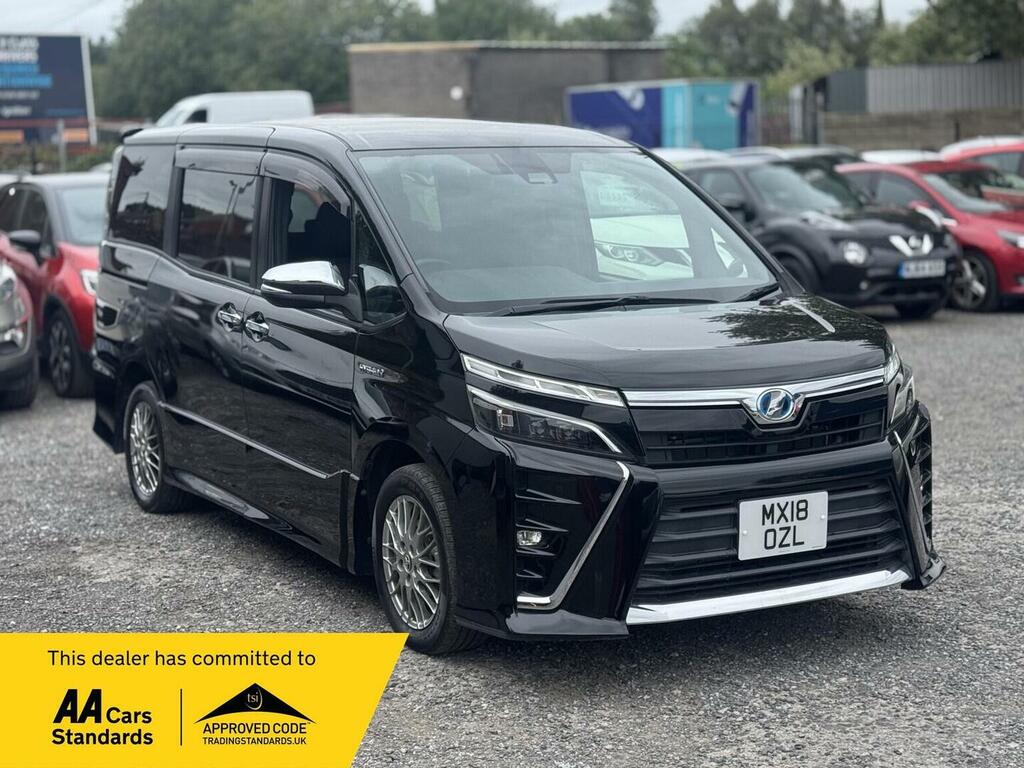 Toyota Voxy Mpv 1.8 Hybrid Cvt Euro 6 201818 Black