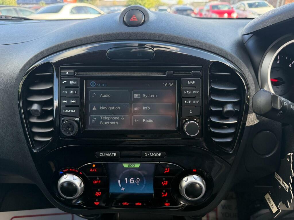 Nissan Juke 1.6 Acenta Premium 117 Bhp White #34
