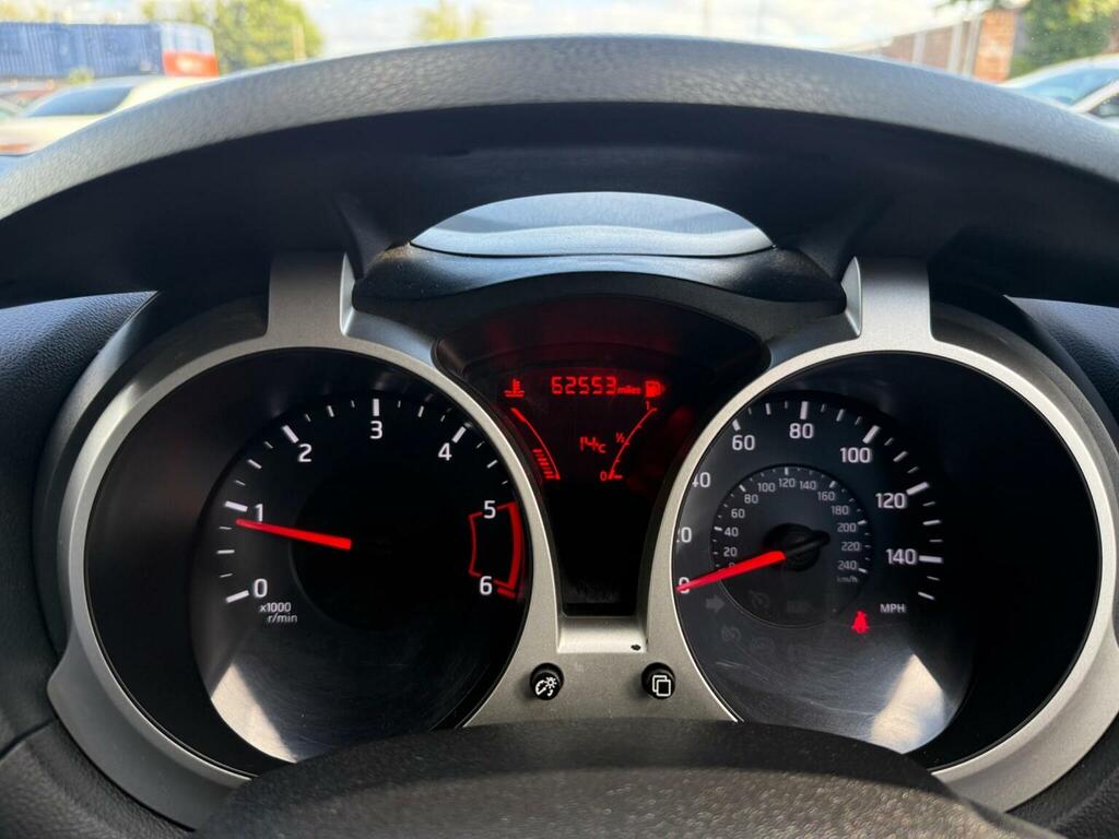 Nissan Juke 1.6 Acenta Premium 117 Bhp White #33