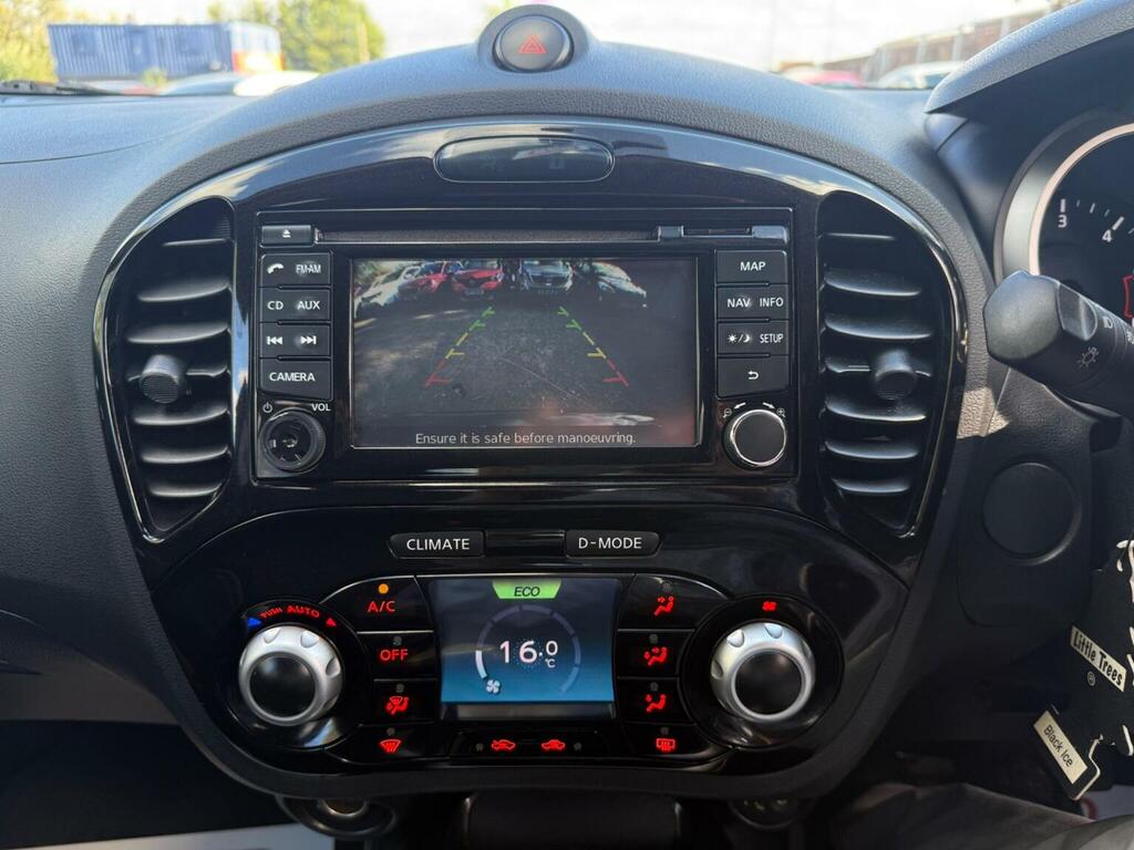 Nissan Juke 1.6 Acenta Premium 117 Bhp White #35