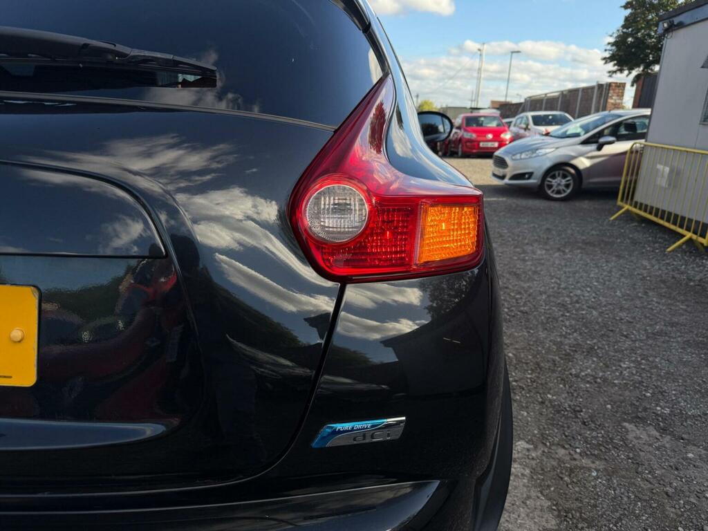 Nissan Juke 1.6 Acenta Premium 117 Bhp White #44