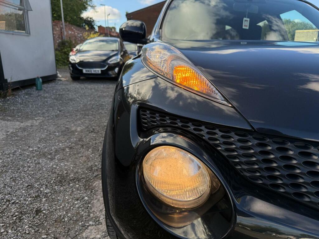 Nissan Juke 1.6 Acenta Premium 117 Bhp White #40