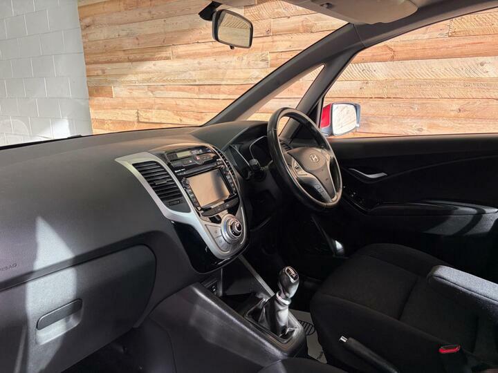 Hyundai Ix20 Mpi Se Silver #24