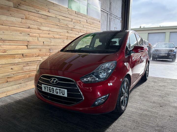 Hyundai Ix20 1.6 Premium Nav Euro 6 Red #3