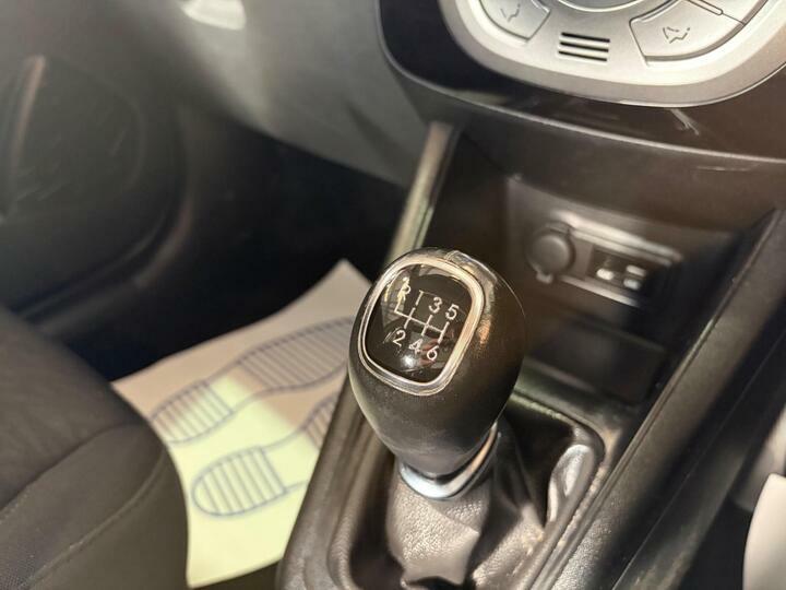 Hyundai Ix20 Mpi Se Silver #25