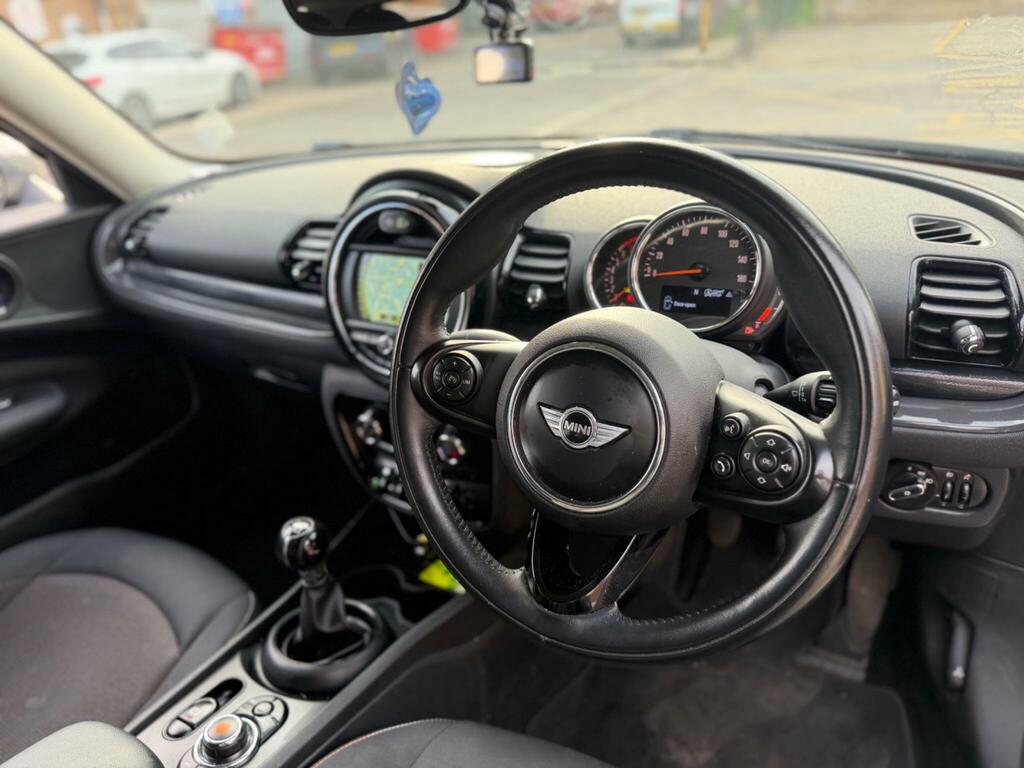 Mini Clubman Cooper Black Red #15