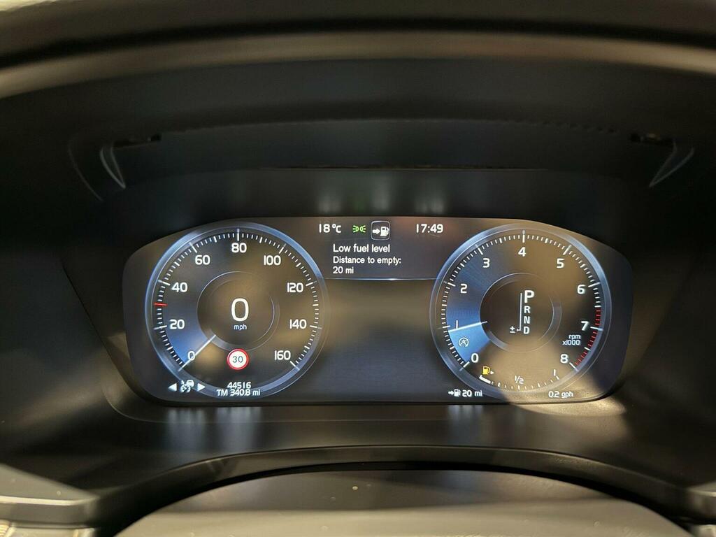 Volvo S60 T5 R-design Plus Red #45