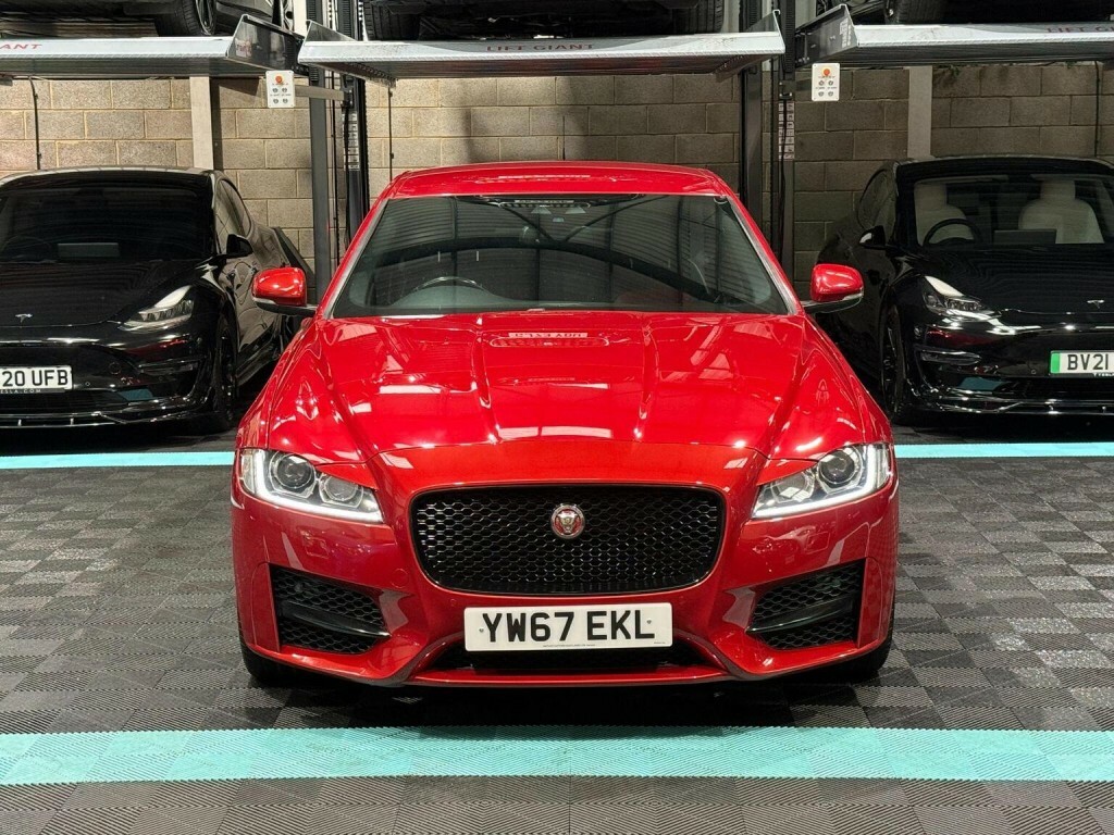 Jaguar XF 3L S White #54