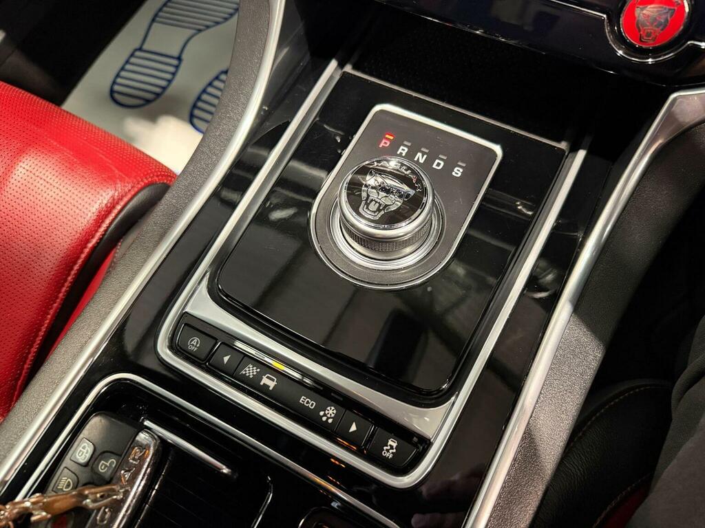 Jaguar XF 3L S White #51