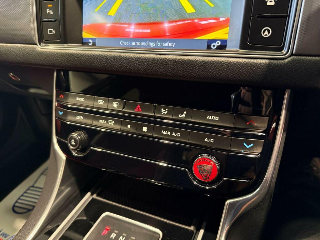 Jaguar XF 3L S White #50