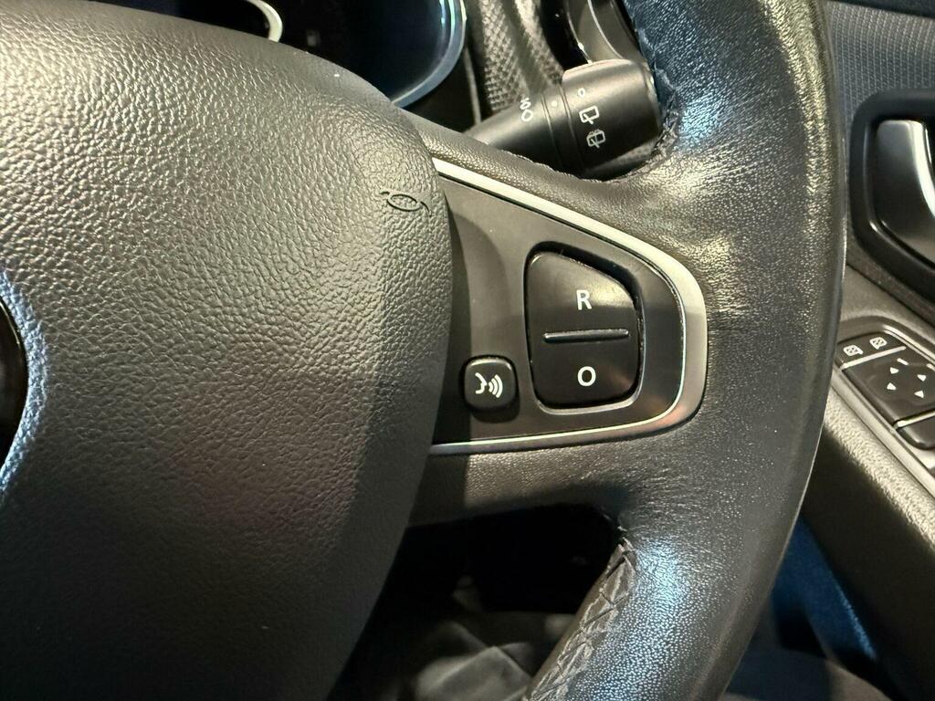 Renault Clio 0.9 Dynamique Nav Tce 89 Bhp Silver #39
