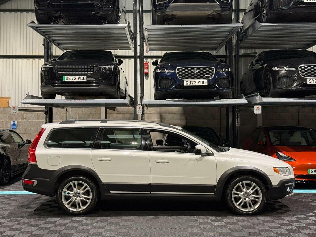 Volvo XC70 Se Lux White #7