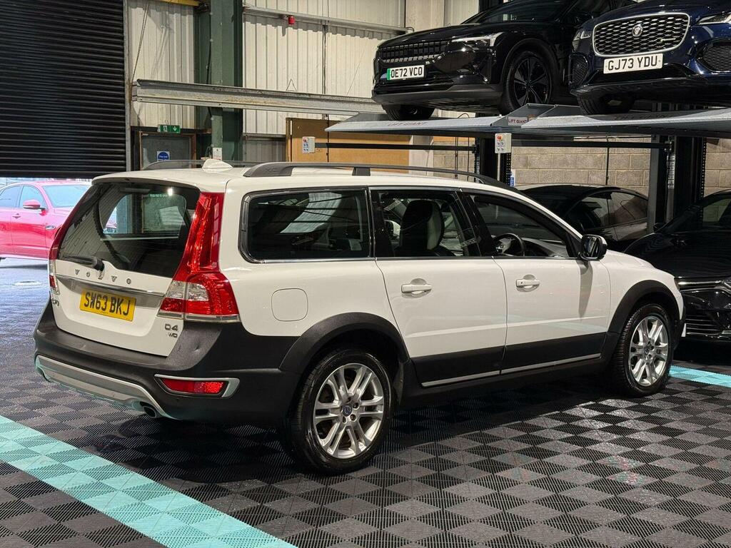 Volvo XC70 2.4 D4 Se Lux Awd Euro 5 Ss White #6