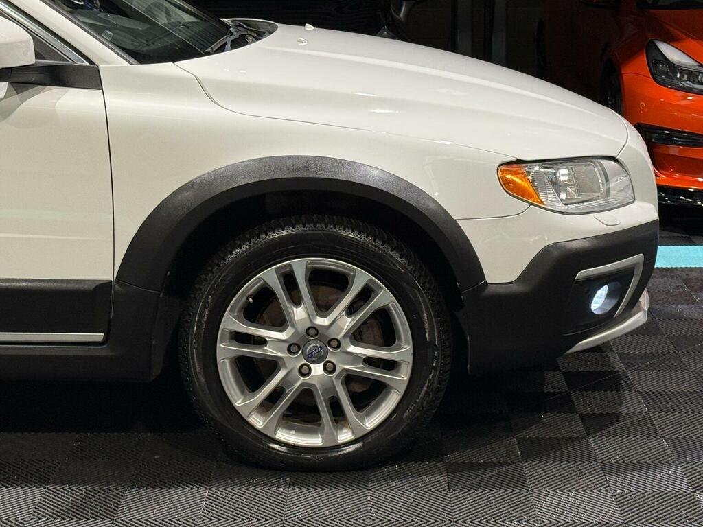 Volvo XC70 Se Lux White #12