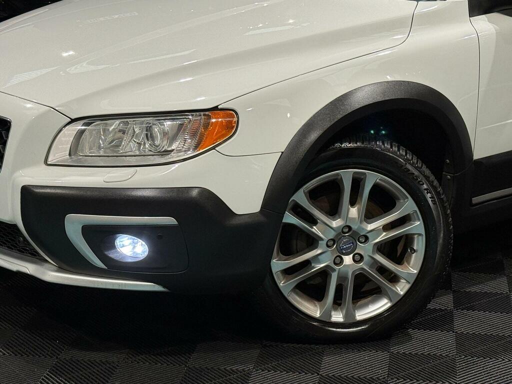 Volvo XC70 Se Lux White #9