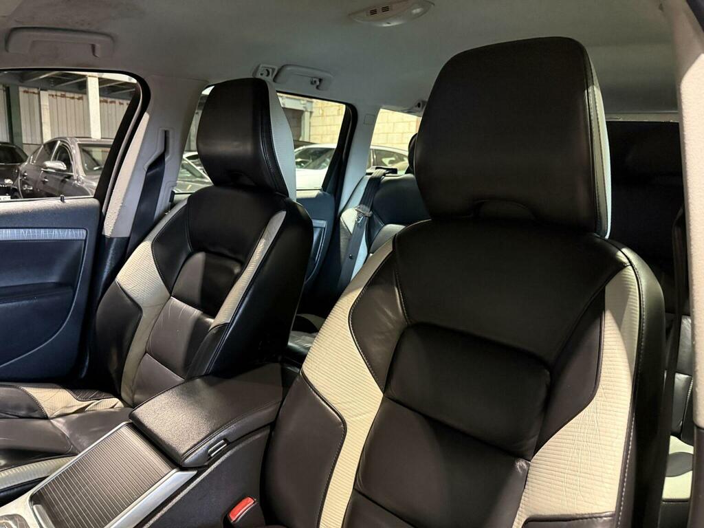 Volvo XC70 Se Lux White #32