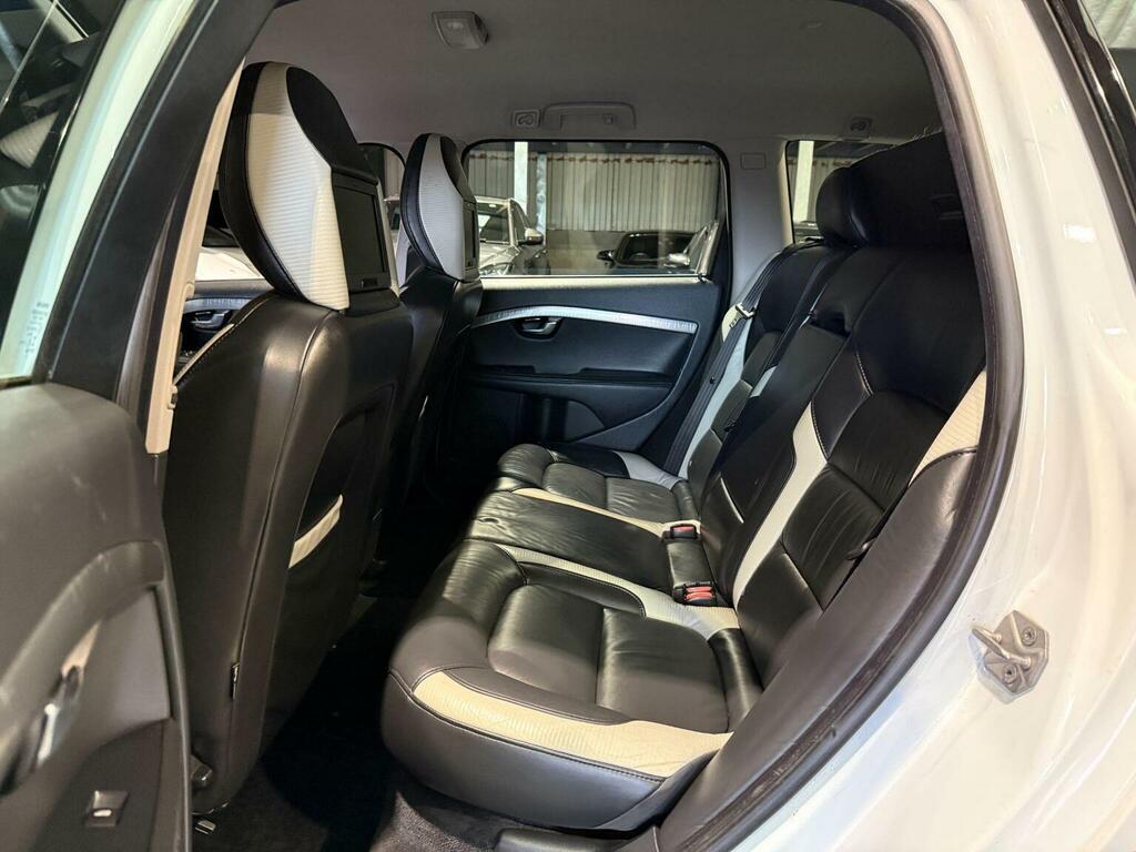 Volvo XC70 Se Lux White #30
