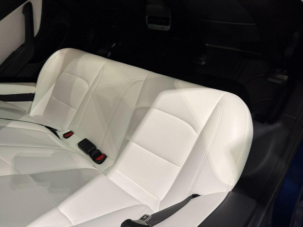 Tesla Model 3 Standard Range Plus Saloon Rwd Black #29