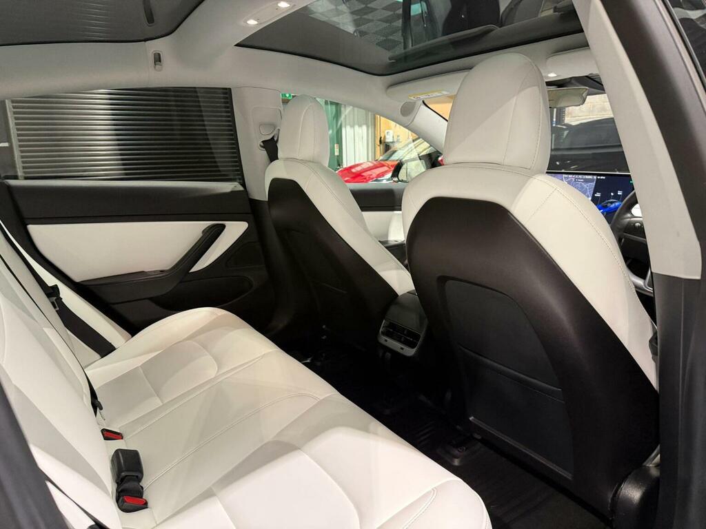 Tesla Model 3 Standard Range Plus Saloon Rwd Black #30