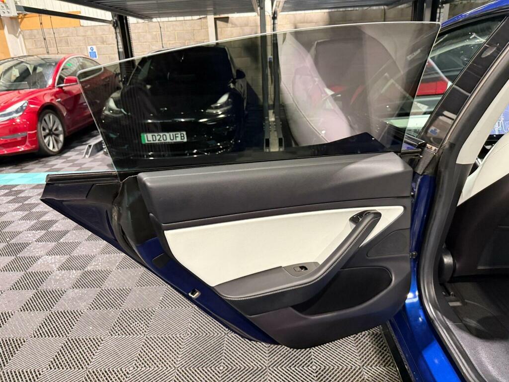 Tesla Model 3 Standard Range Plus Saloon Rwd Black #38