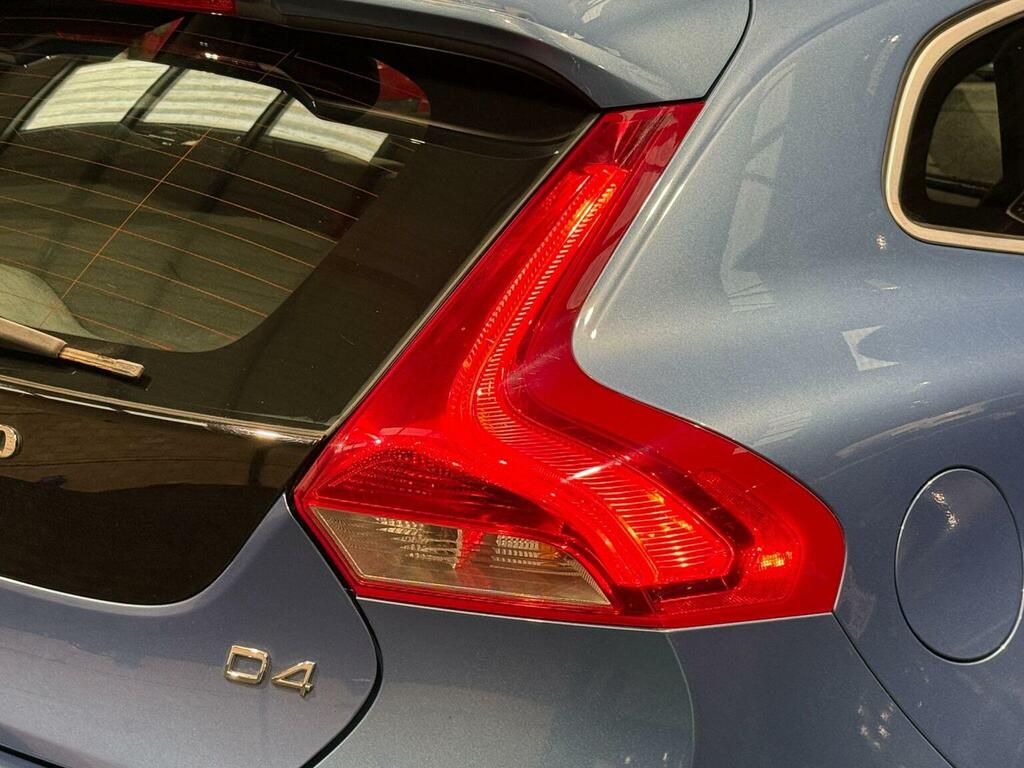 Volvo V40 2.0 D2 Se Lux Nav Euro 6 Ss 5... Silver #16