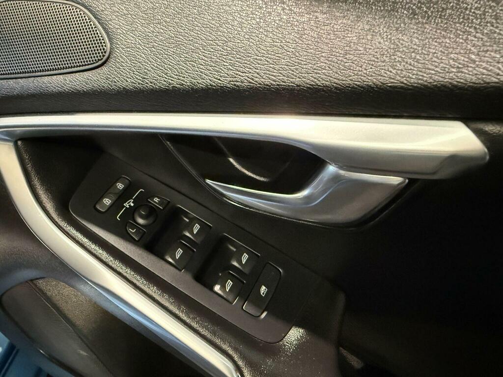 Volvo V40 2.0 D2 Se Lux Nav Euro 6 Ss 5... Silver #37