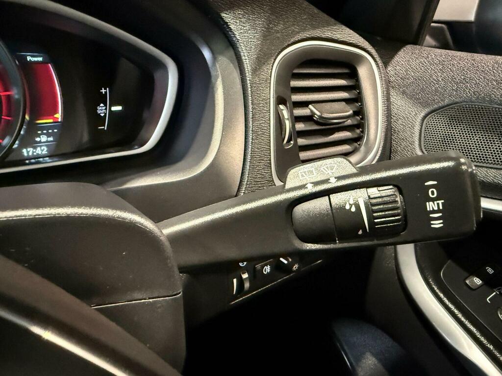 Volvo V40 2.0 D2 Se Lux Nav Euro 6 Ss 5... Silver #41