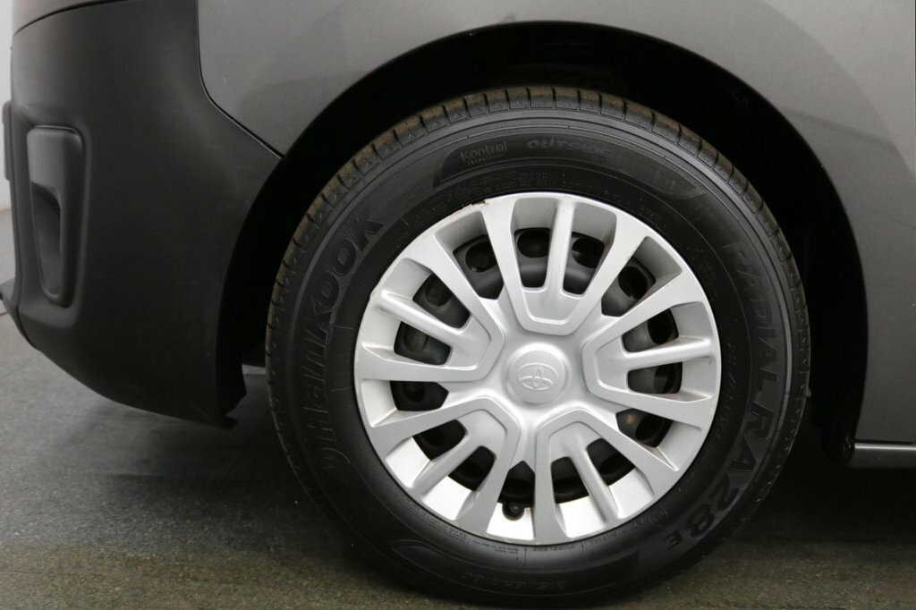Toyota PROACE D Active White #53