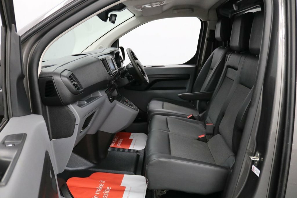 Toyota PROACE D Active White #21