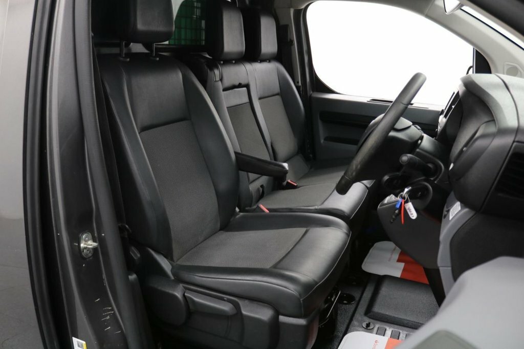 Toyota PROACE D Active White #23