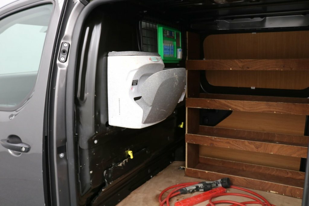 Toyota PROACE Panel Van 2.0D Design Medium Panel Van Mwb Euro 6 Grey #10