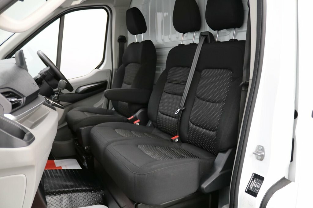 Maxus Deliver 9 2L Lux White #18