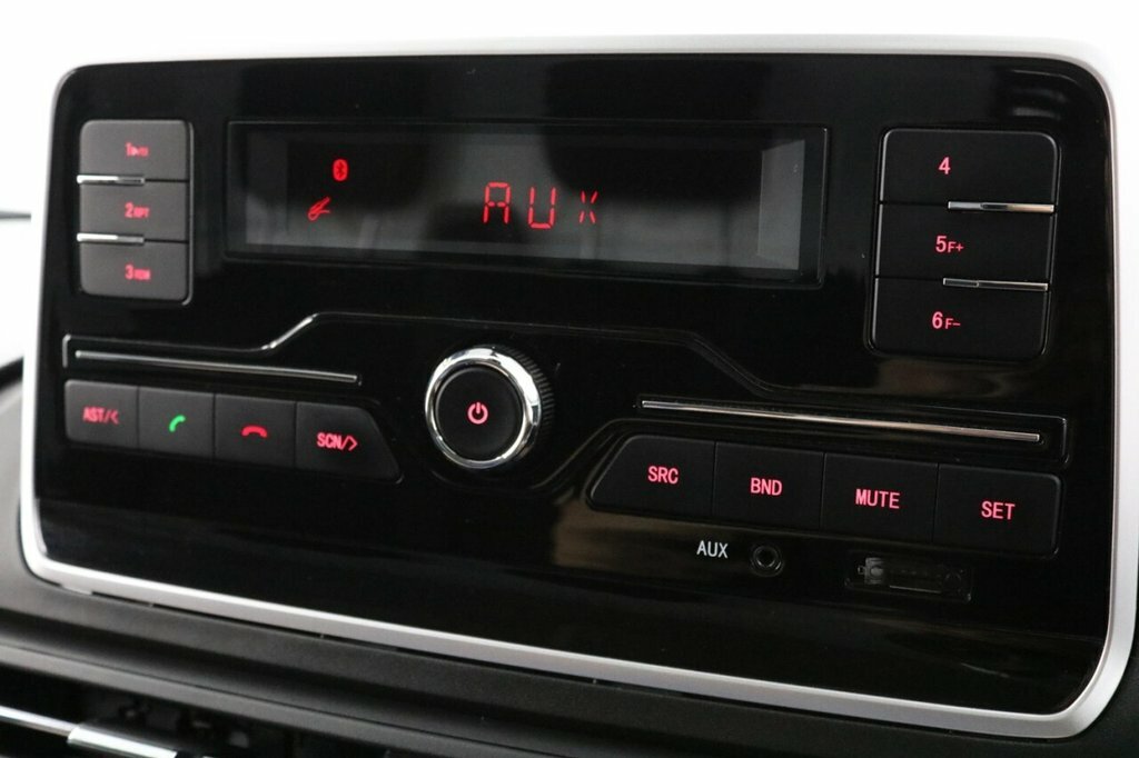 Maxus Deliver 9 2L Lux White #35