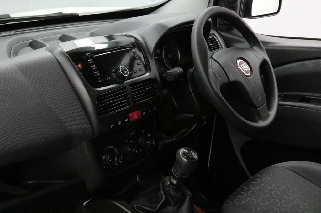 Fiat Doblo Mpv Blue #17