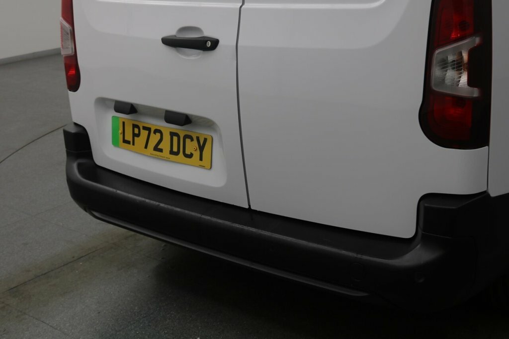 Peugeot E-Partner 800 Professional Premium White #17