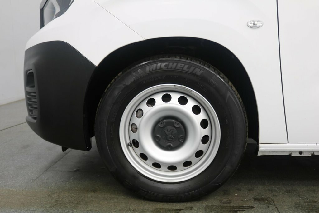 Peugeot E-Partner 800 Professional Premium White #14