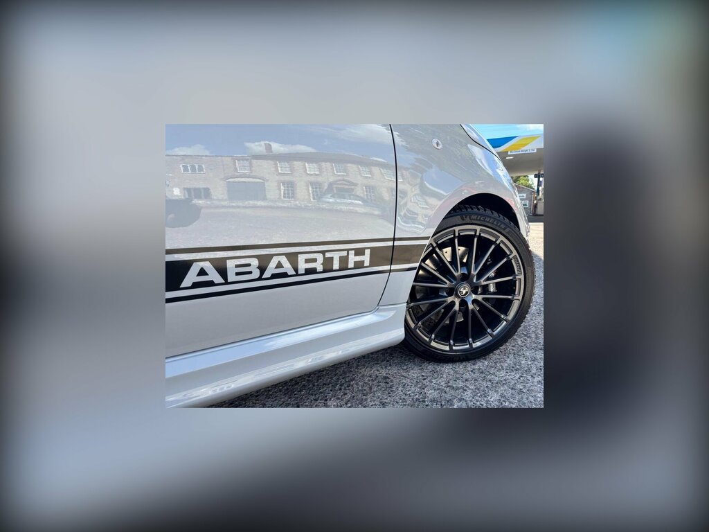 Abarth 695 1.4 T-jet Competizione Hatchback  #8