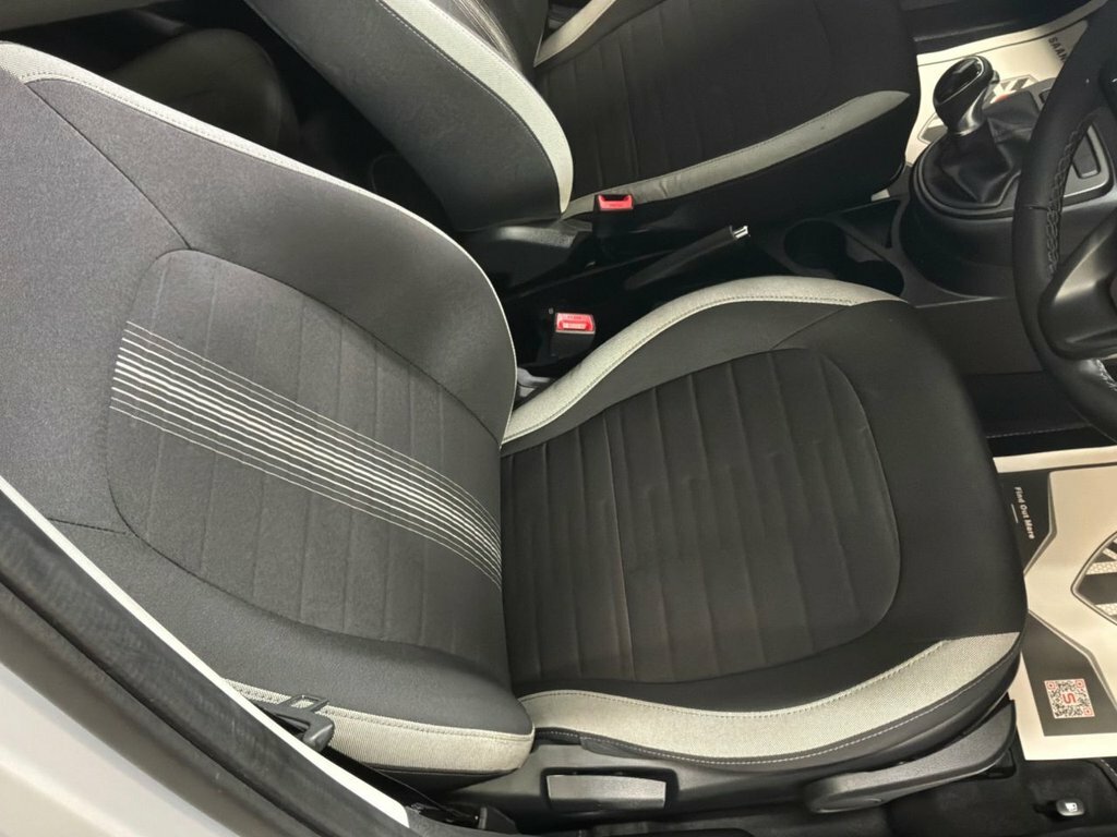 Hyundai I10 1L Advance White #6