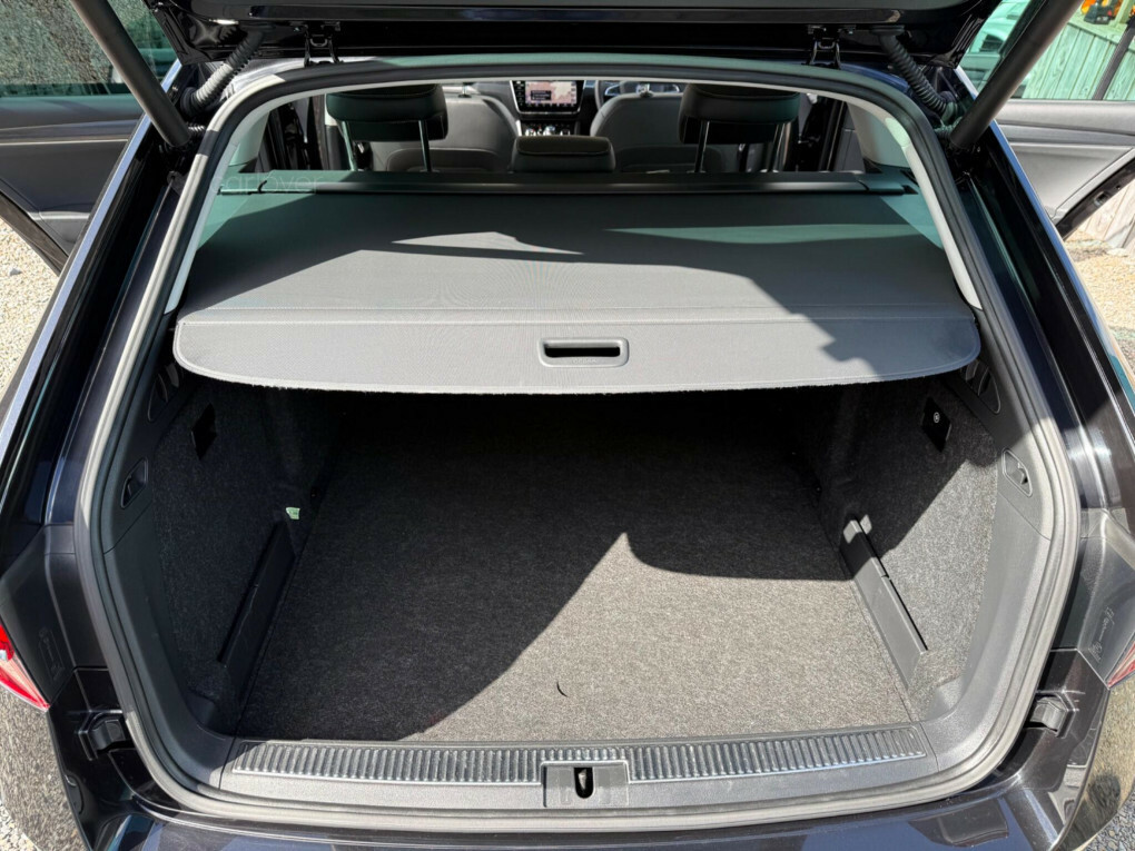Skoda Superb Se Technology Black #63