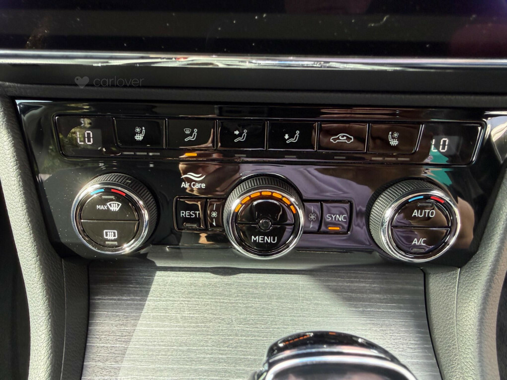 Skoda Superb Se Technology Black #85