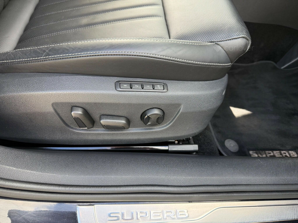 Skoda Superb Se Technology Black #51