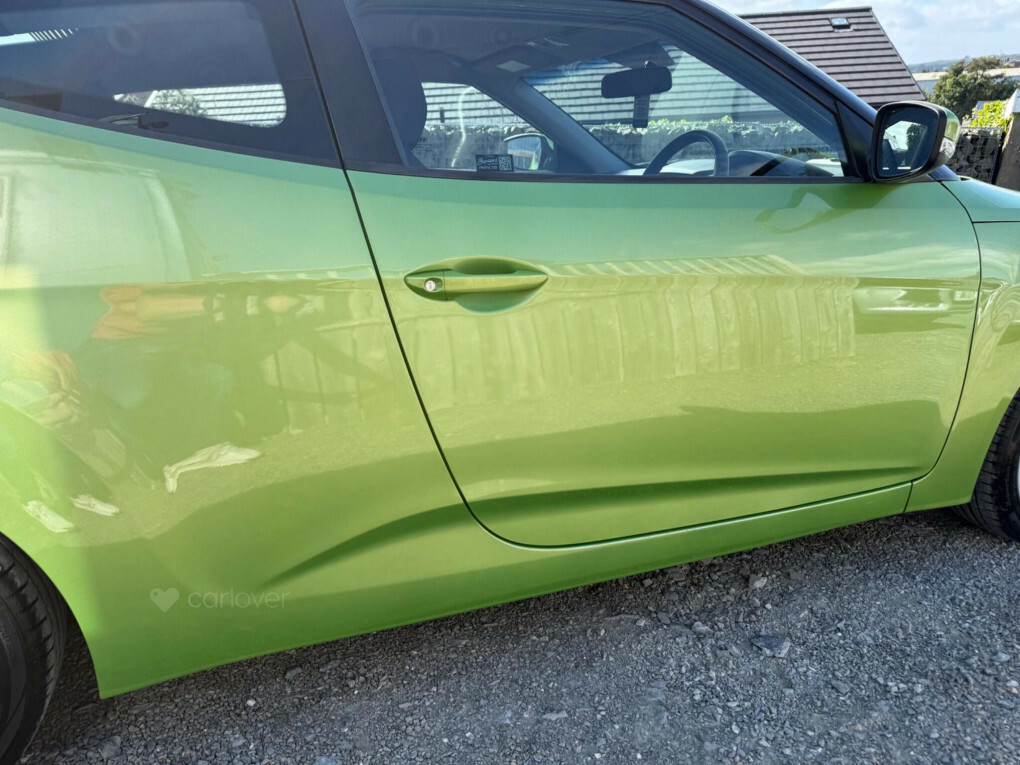 Hyundai Veloster Silver #9