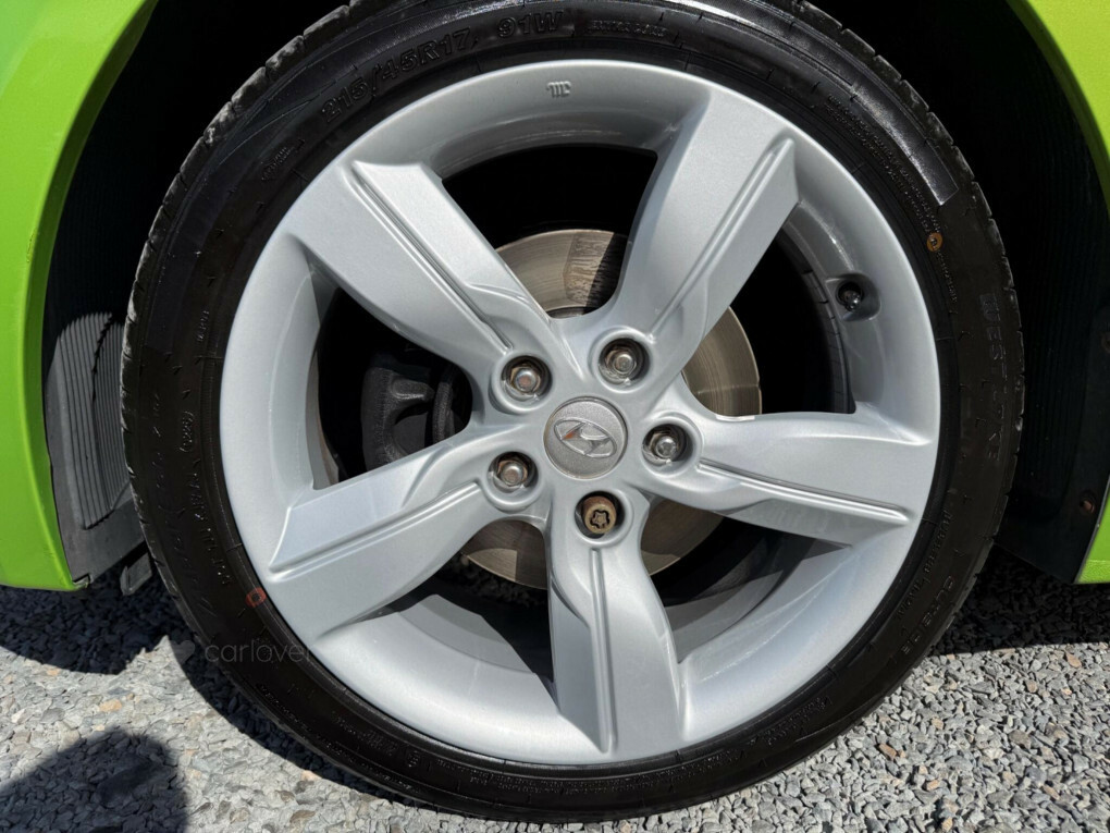 Hyundai Veloster Silver #34